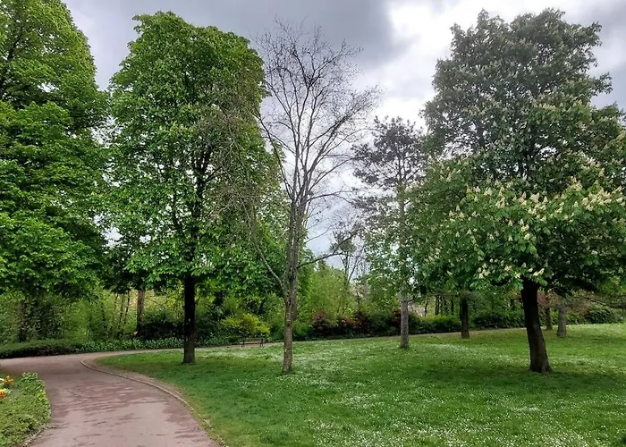 Le Jardin Des Ecureuils